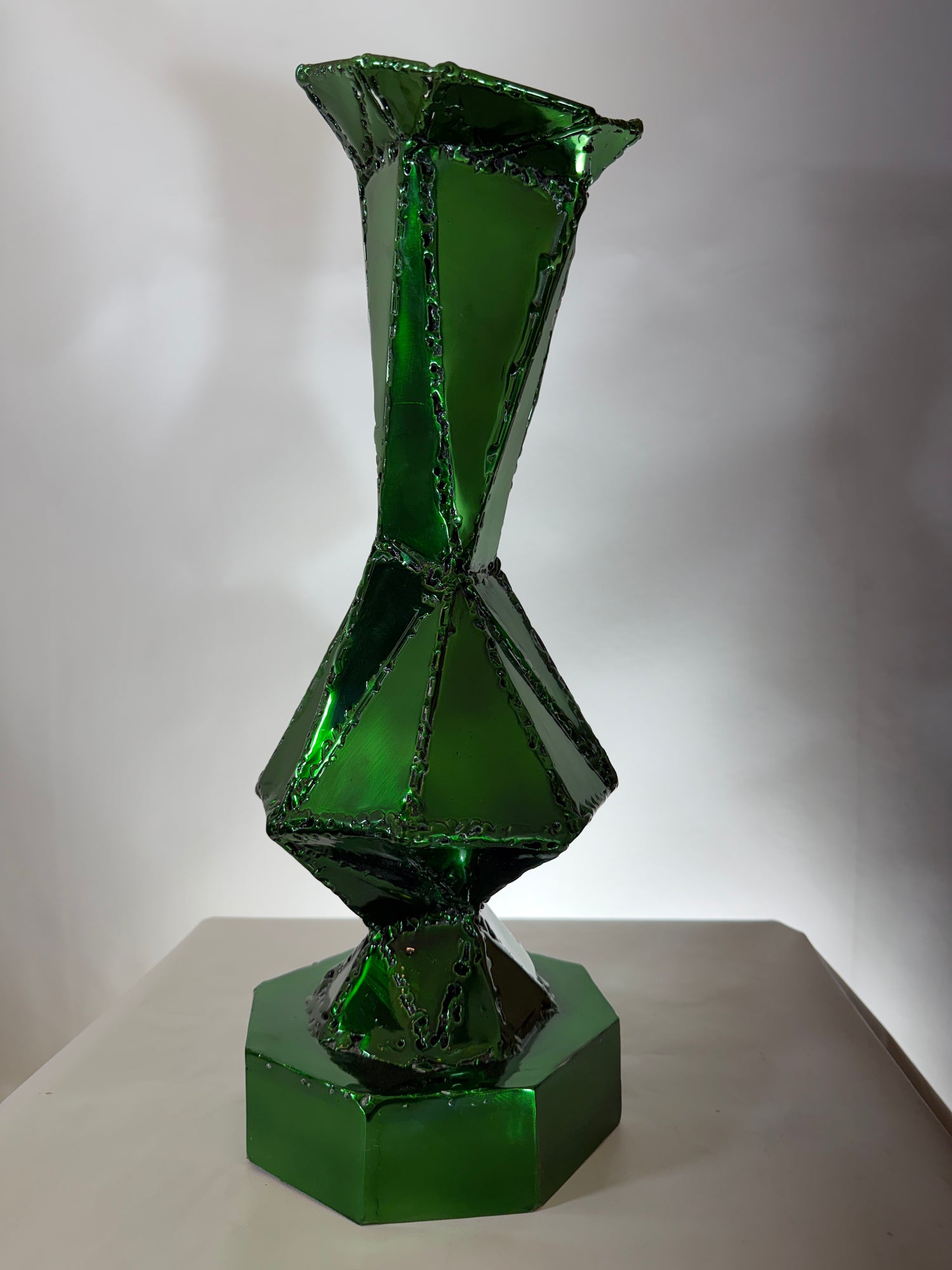 Emerald Ascension – Contemporary Geometric Sculpture