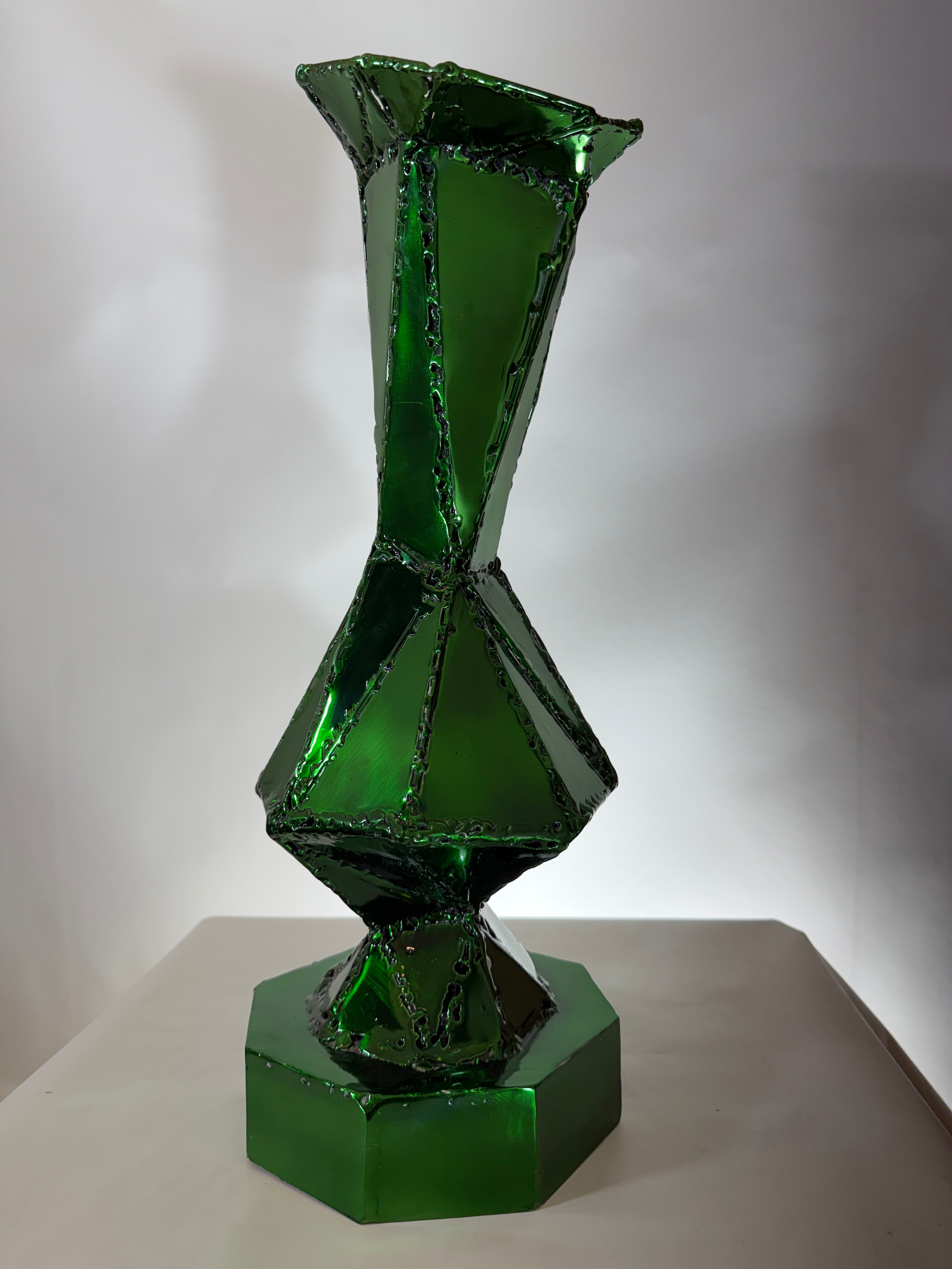 Emerald Ascension – Contemporary Geometric Sculpture